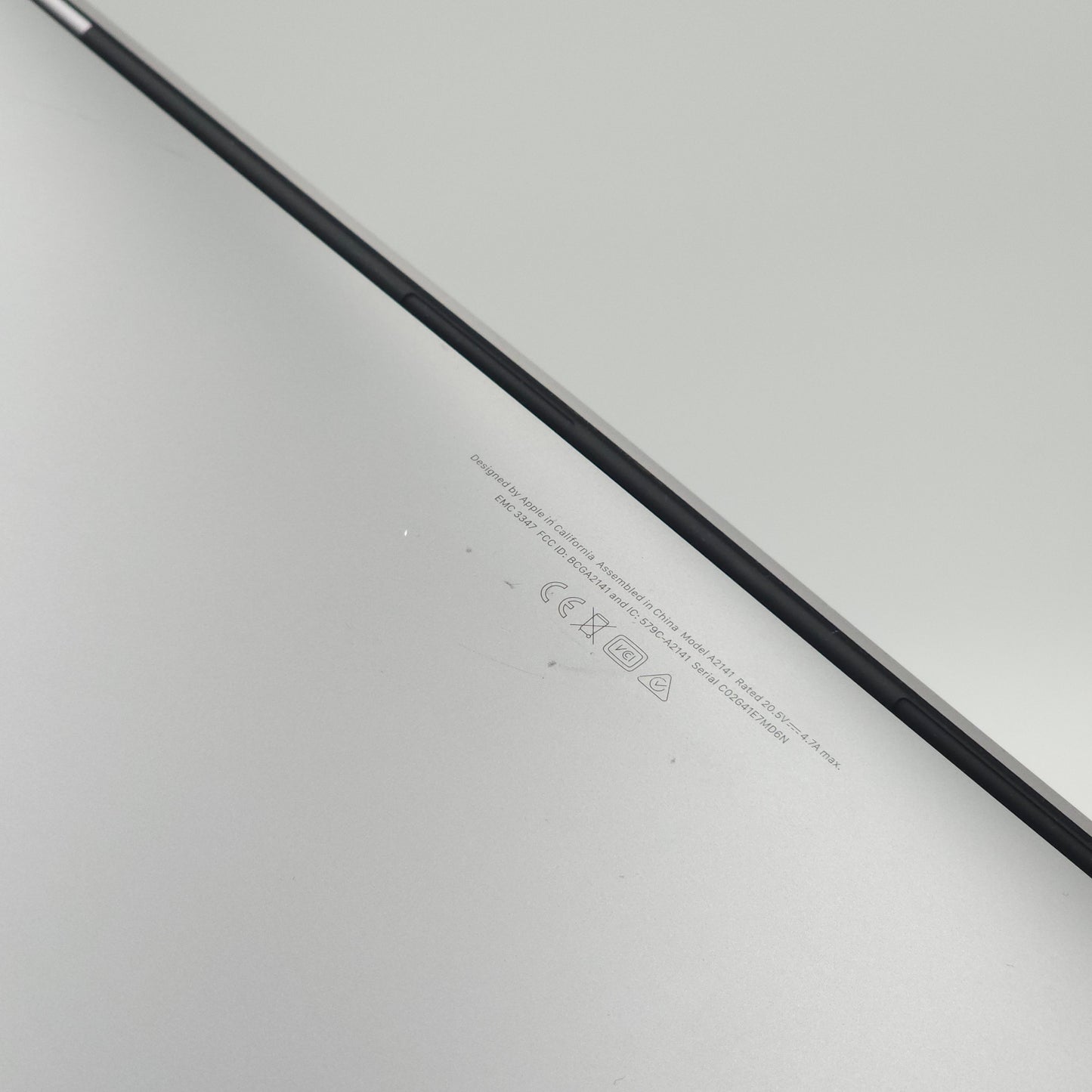 2019 Apple MacBook Pro 16" i9 2.3GHz 16GB RAM 1TB SSD Silver A2141