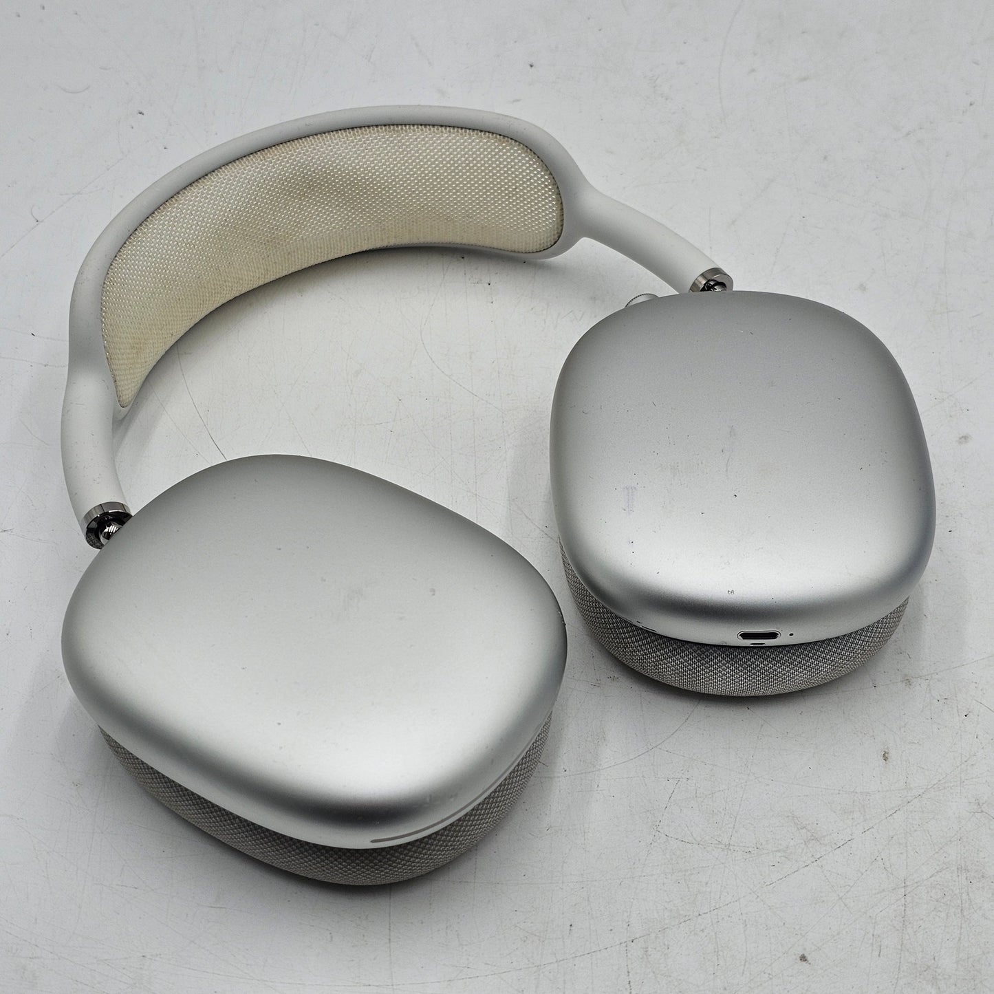 Apple AirPods Max Wireless Over-Ear Headphones Silver MGYJ3AM/A