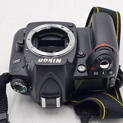 Nikon D90 12.3MP Digital Camera