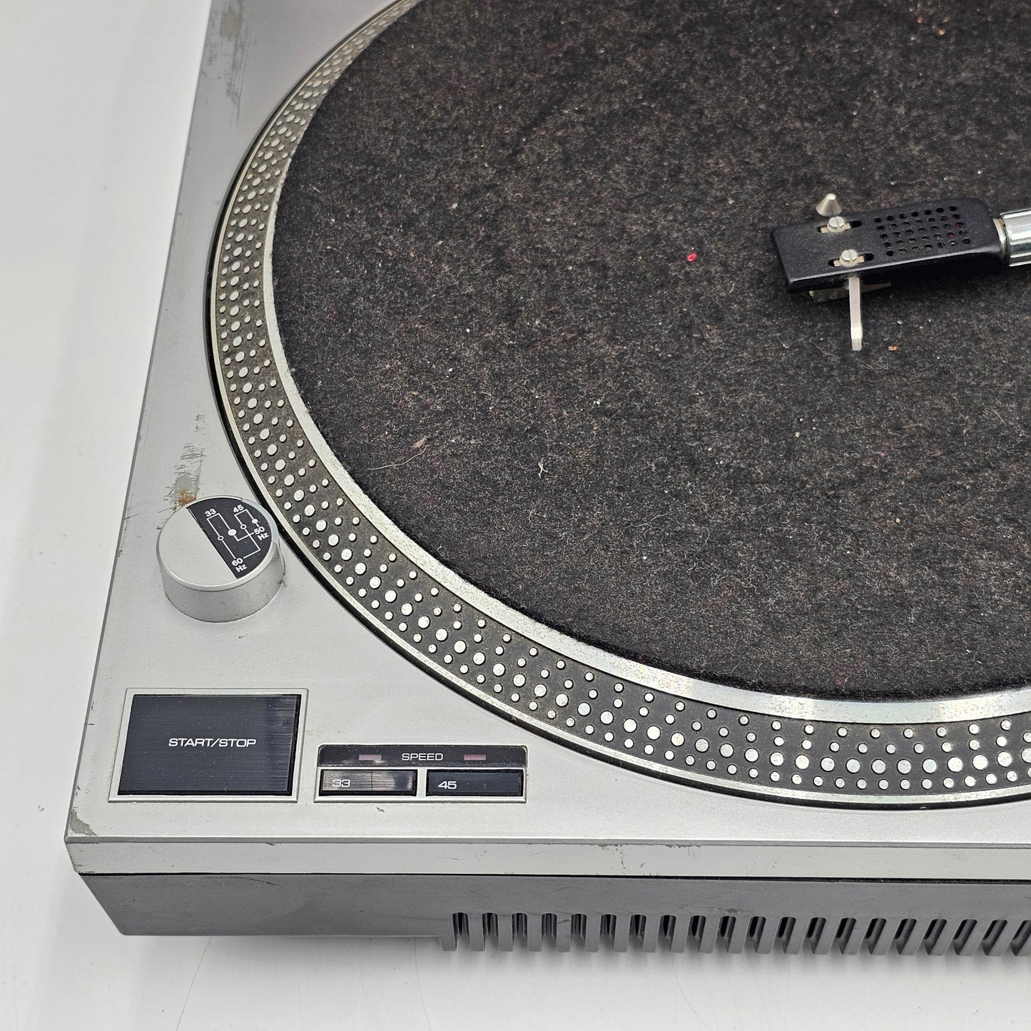 Numark TT-1520 Turntable