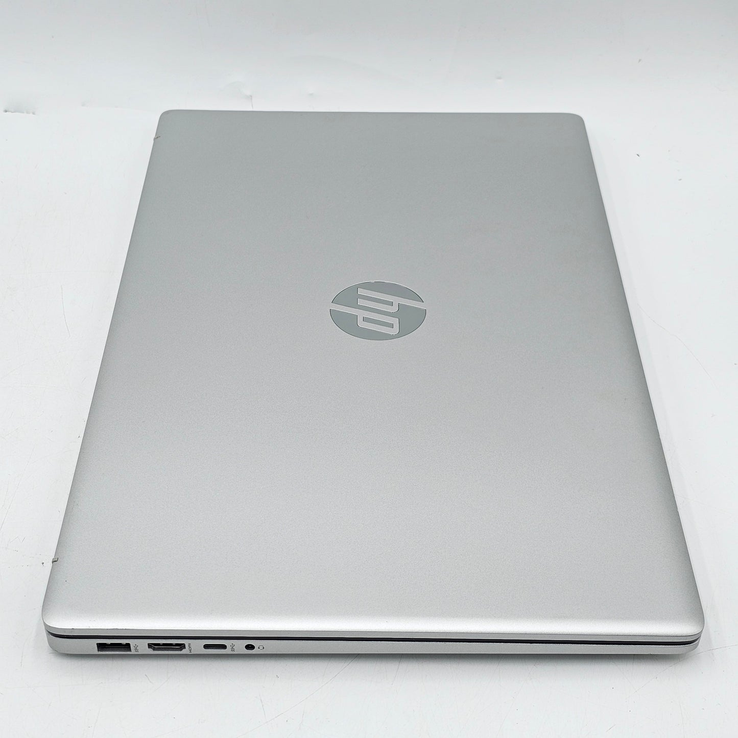 HP Laptop 17-CP2033DX 17.3" Ryzen 3 7320U 2.4GHz 8GB RAM 250GB SSD