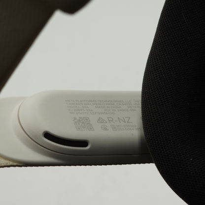 Meta Quest 3 128GB Standalone VR Headset Touch Controller S3A