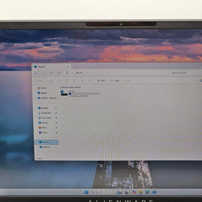 Alienware M17 17.3" Ryzen 9 6900HX 3.3GHz 16GB 1TB SSD AMD Radeon RX 6850M XT